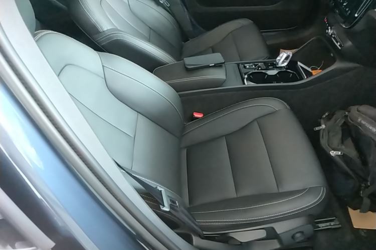 Used Volvo XC40 2021 T4 Four-Wheel Drive Smart Luxury Edition Right Front Seat