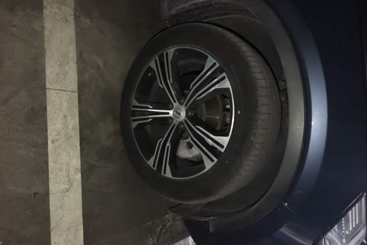 Used Volvo XC40 2021 T4 Four-Wheel Drive Smart Luxury Edition Right Front Wheel Hub
