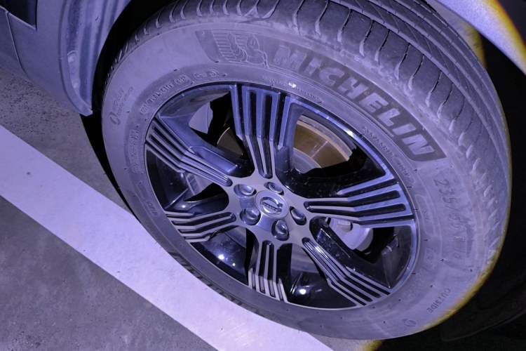 Used Volvo XC40 2021 T3 Zhiyuan Luxury Edition Right Front Wheel Hub