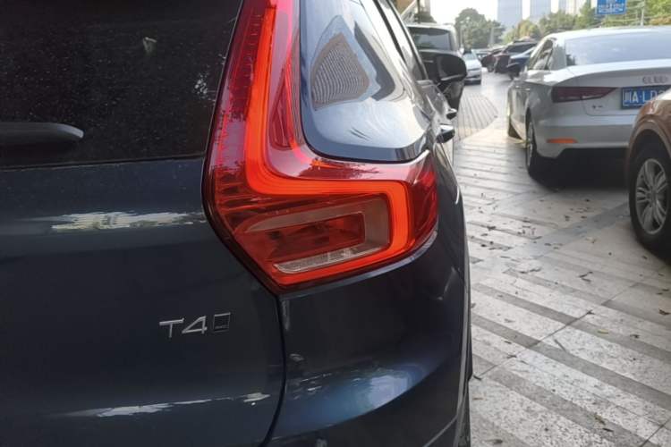 Used Volvo XC40 2021 T4 Four-Wheel Drive Smart Luxury Edition Right Rear Taillight