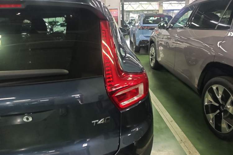 Used Volvo XC40 2021 T4 Four-Wheel Drive Smart Luxury Edition Right Rear Taillight