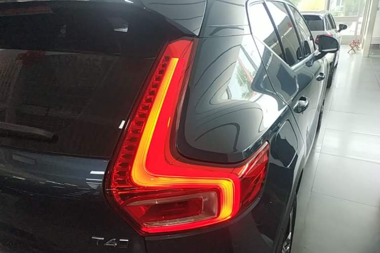 Used Volvo XC40 2021 T4 Four-Wheel Drive Smart Luxury Edition Right Rear Taillight