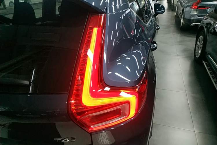 Used Volvo XC40 2021 T4 Four-Wheel Drive Smart Luxury Edition Right Rear Taillight