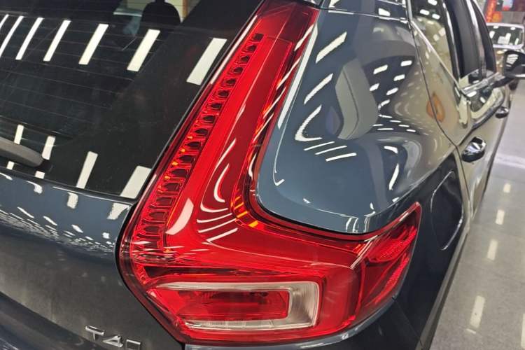 Used Volvo XC40 2021 T4 Four-Wheel Drive Smart Luxury Edition Right Rear Taillight