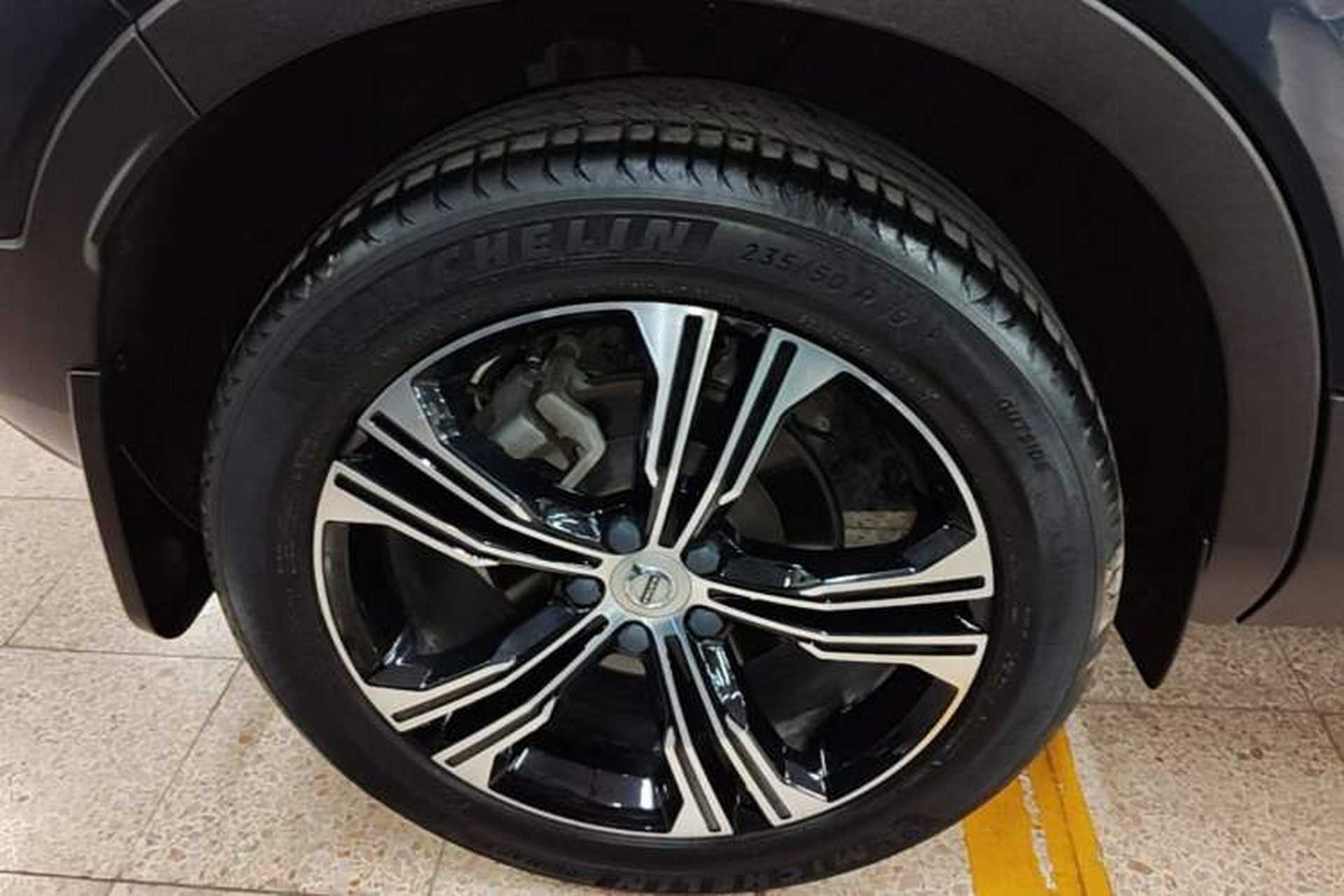 Used Volvo XC40 2021 T4 Four-Wheel Drive Smart Luxury Edition Right Rear Wheel Hub