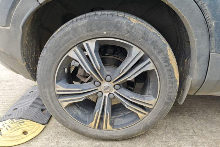 Used Volvo XC40 2021 T4 Four-Wheel Drive Smart Luxury Edition Right Rear Wheel Hub