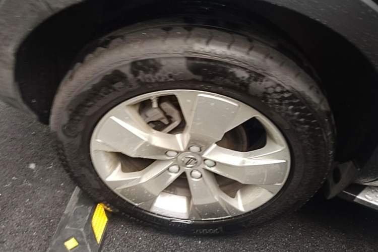 Used Volvo XC40 2021 T4 4x4 SmartDrive Fashion Edition Right Rear Wheel Hub