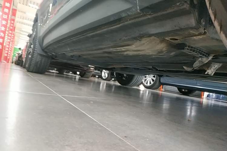 Used Volvo XC40 2021 T4 Four-Wheel Drive Smart Luxury Edition Right Side Sill