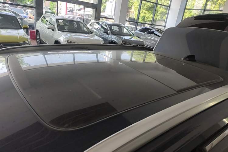 Used Volvo XC40 2021 T4 4x4 SmartDrive Fashion Edition Roof
