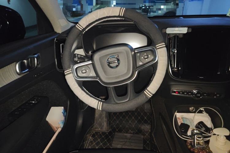 Used Volvo XC40 2021 T4 Four-Wheel Drive Smart Luxury Edition Steering Wheel