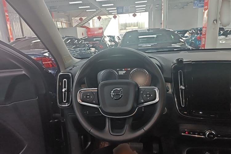 Used Volvo XC40 2021 T4 Four-Wheel Drive Smart Luxury Edition Steering Wheel