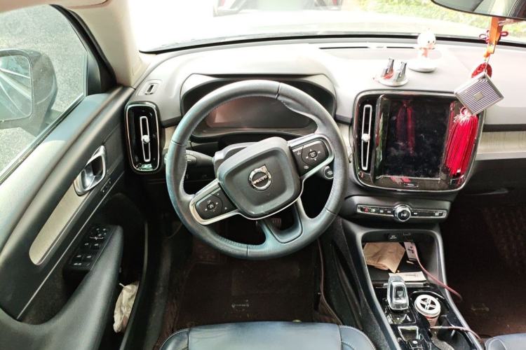 Used Volvo XC40 2021 T4 Four-Wheel Drive Smart Luxury Edition Steering Wheel