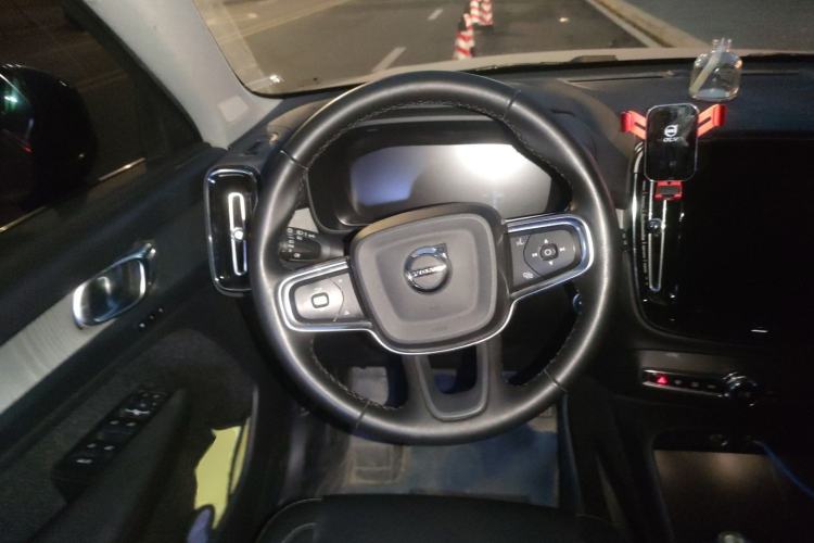 Used Volvo XC40 2021 T4 Four-Wheel Drive Smart Luxury Edition Steering Wheel