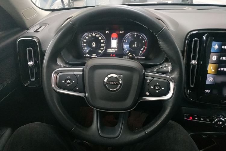 Used Volvo XC40 2021 T4 Four-Wheel Drive Smart Luxury Edition Steering Wheel