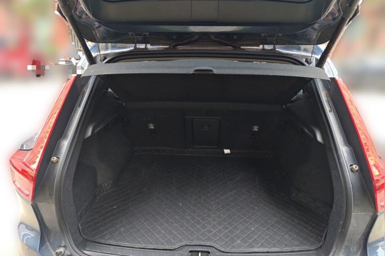 Used Volvo XC40 2021 T4 Four-Wheel Drive Smart Luxury Edition Trunk