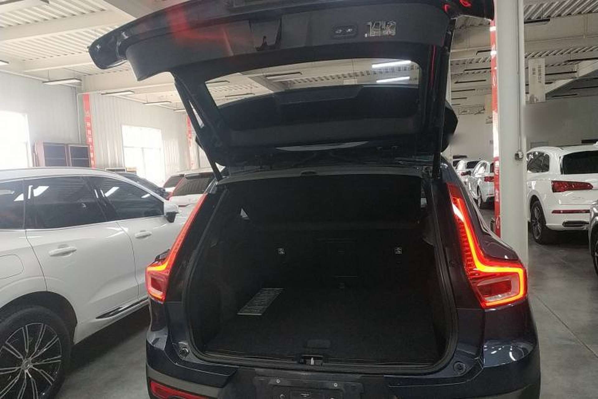 Used Volvo XC40 2021 T4 Four-Wheel Drive Smart Luxury Edition Trunk