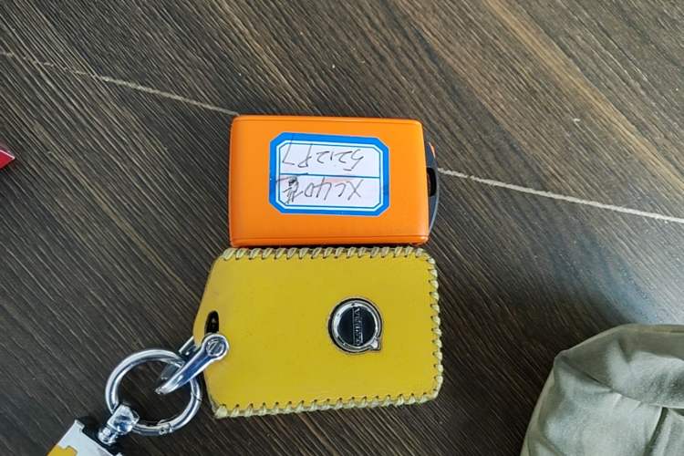 Used Volvo XC40 2021 T4 4x4 SmartDrive Fashion Edition Vehicle Key