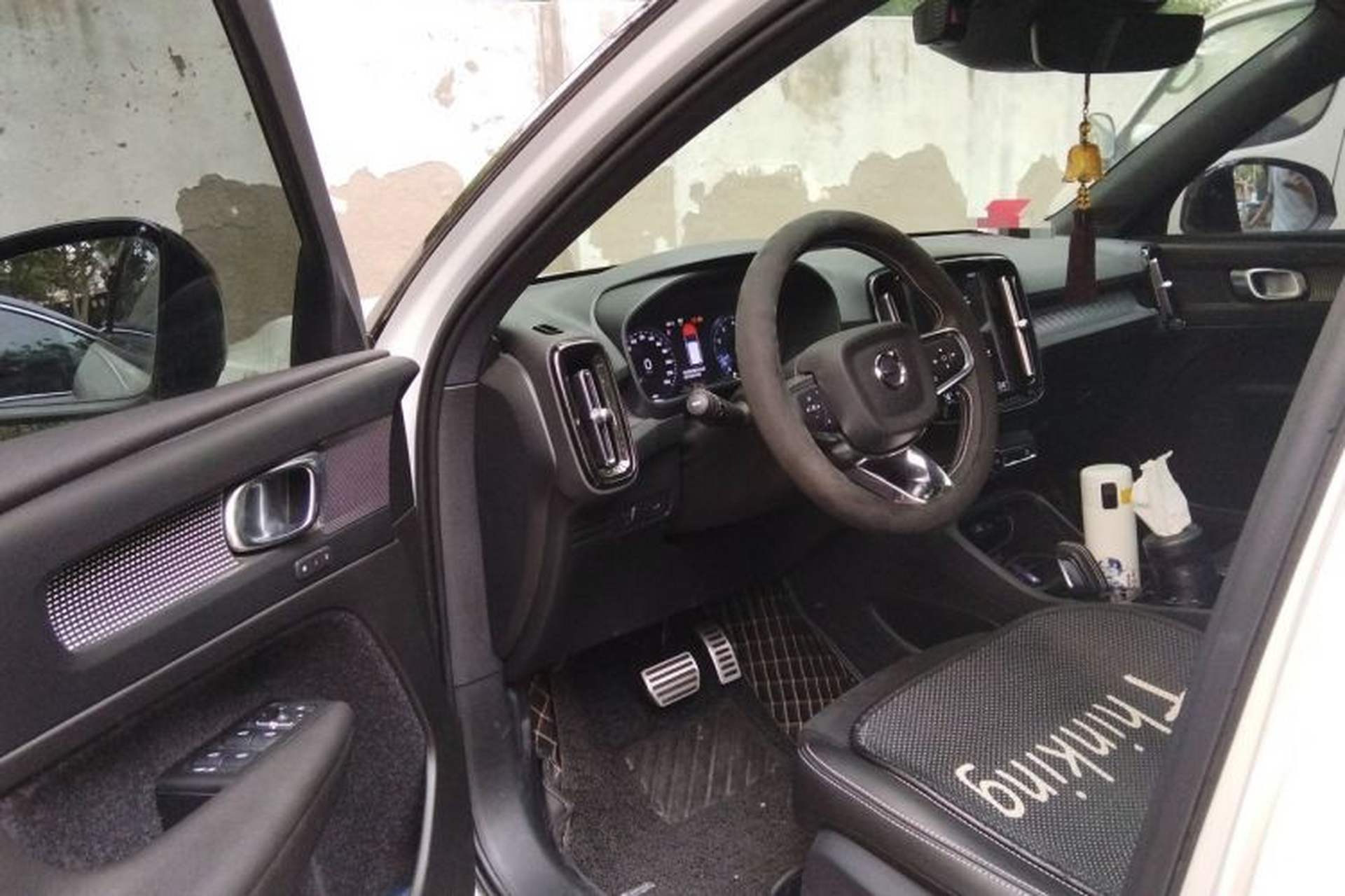 Used Volvo XC40 2021 T4 Four-Wheel Drive Smart & Sporty Edition Driver Seat