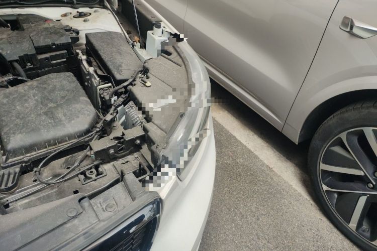 Used Volvo XC40 2021 T4 Four-Wheel Drive Smart & Sporty Edition Engine Bay Left
