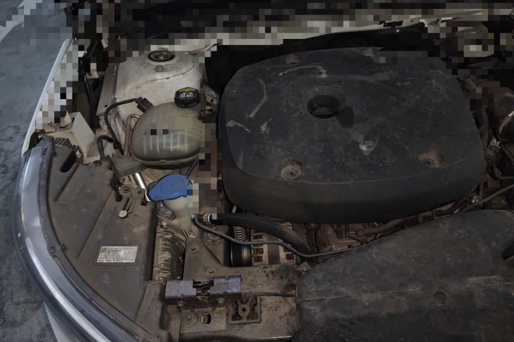 Used Volvo XC40 2021 T4 Four-Wheel Drive Smart & Sporty Edition Engine Bay Right