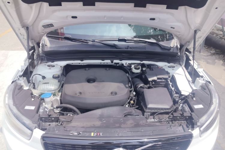 Used Volvo XC40 2021 T4 Four-Wheel Drive Smart & Sporty Edition Engine Bay