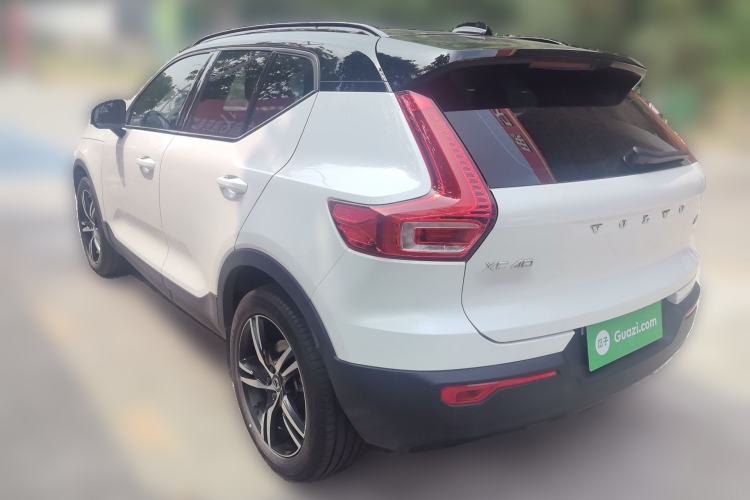 Used Volvo XC40 2021 T4 Four-Wheel Drive Smart & Sporty Edition Rear Left 45 Deg