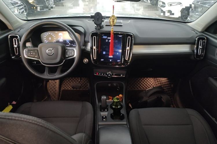 Used Volvo XC40 2021 T3 Smart & Stylish Edition Center Console