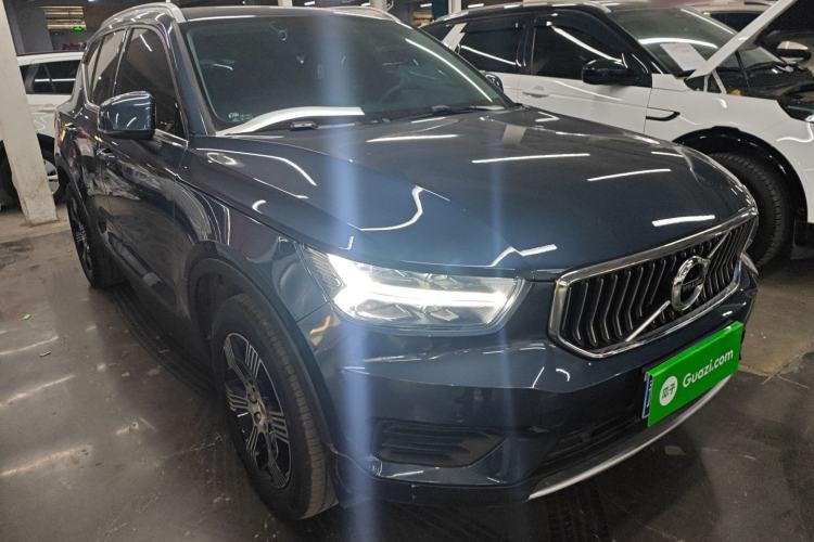 Used Volvo XC40 2021 T3 Zhiyuan Luxury Edition Front Right 45 Deg
