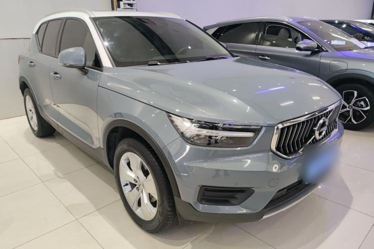 Used Volvo XC40 2021 T3 Smart & Stylish Edition Front Right 45 Deg
