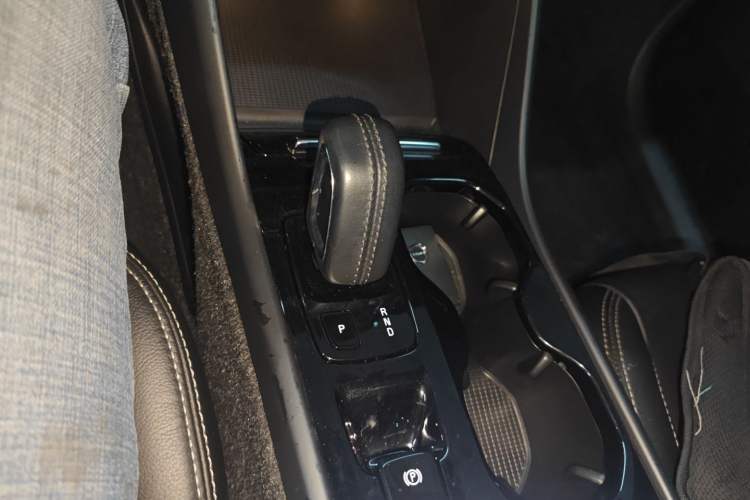 Used Volvo XC40 2021 T3 Zhiyuan Luxury Edition Gear Lever