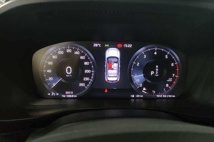 Used Volvo XC40 2021 T3 Smart & Stylish Edition Instrument Cluster