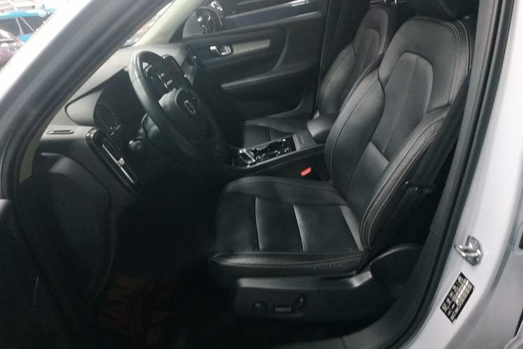 Used Volvo XC40 2021 T4 Four-Wheel Drive Smart Luxury Edition Left Front Seat