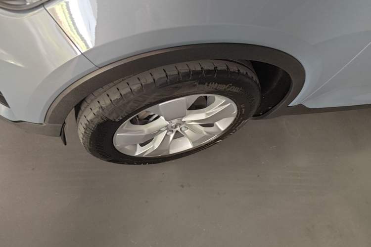 Used Volvo XC40 2021 T3 Smart & Stylish Edition Left Front Wheel Hub