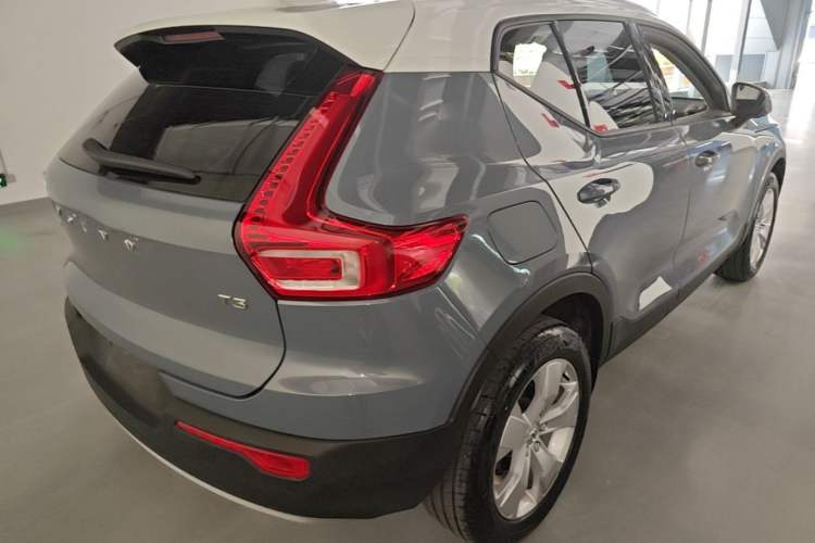 Used Volvo XC40 2021 T3 Smart & Stylish Edition Rear Right 45 Deg