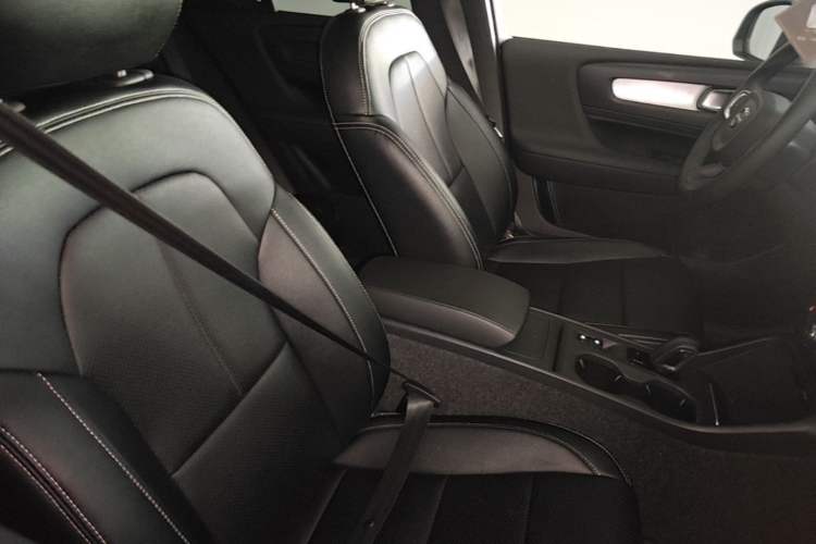 Used Volvo XC40 2021 T3 Smart & Stylish Edition Right Front Seat