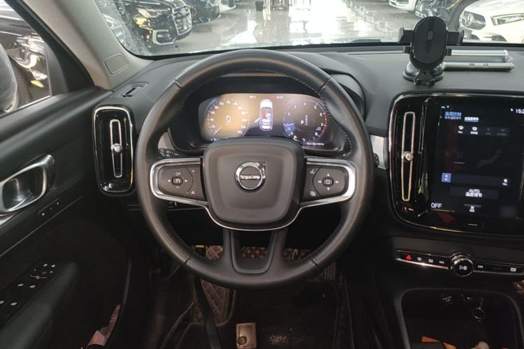 Used Volvo XC40 2021 T3 Smart & Stylish Edition Steering Wheel