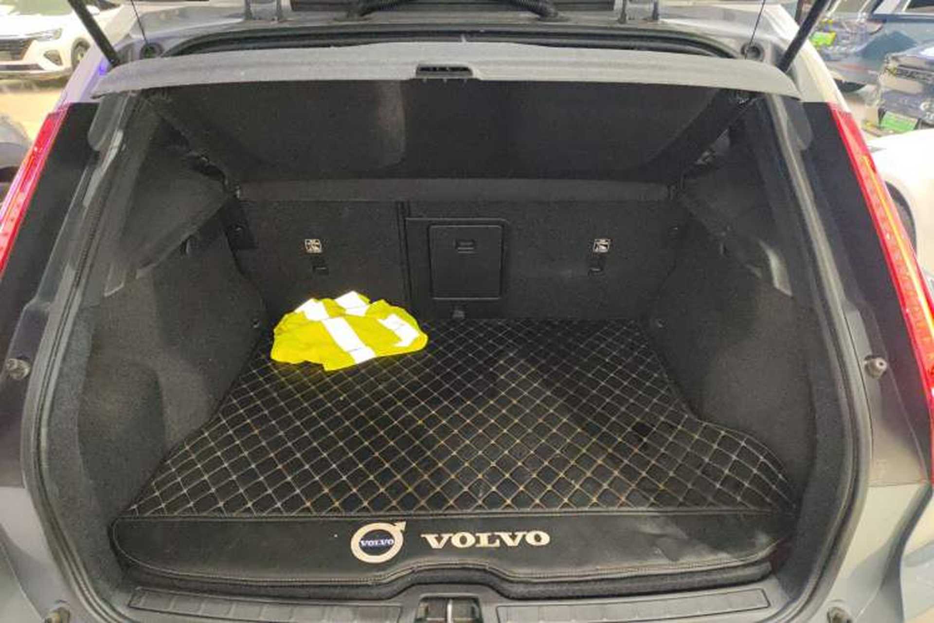 Used Volvo XC40 2021 T3 Smart & Stylish Edition Trunk