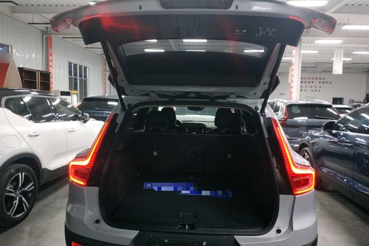 Used Volvo XC40 2021 T4 Four-Wheel Drive Smart Luxury Edition Trunk
