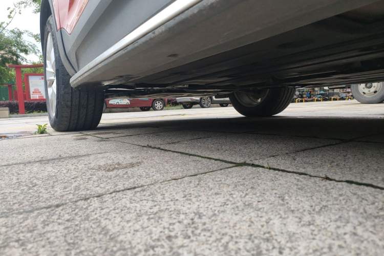 Used Volvo XC40 2021 T4 4x4 SmartDrive Fashion Edition Chassis Rear Left