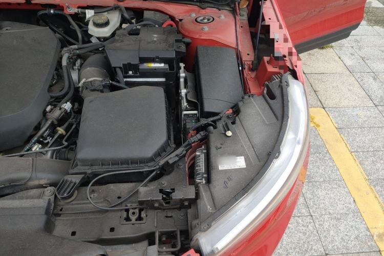 Used Volvo XC40 2021 T4 4x4 SmartDrive Fashion Edition Engine Bay Left