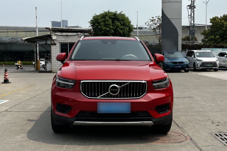 Used Volvo XC40 2021 T4 4x4 SmartDrive Fashion Edition Exterior 3