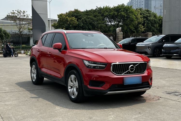 Used Volvo XC40 2021 T4 4x4 SmartDrive Fashion Edition Exterior 4