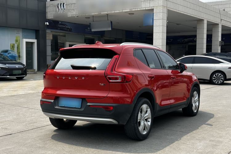 Used Volvo XC40 2021 T4 4x4 SmartDrive Fashion Edition Exterior 5