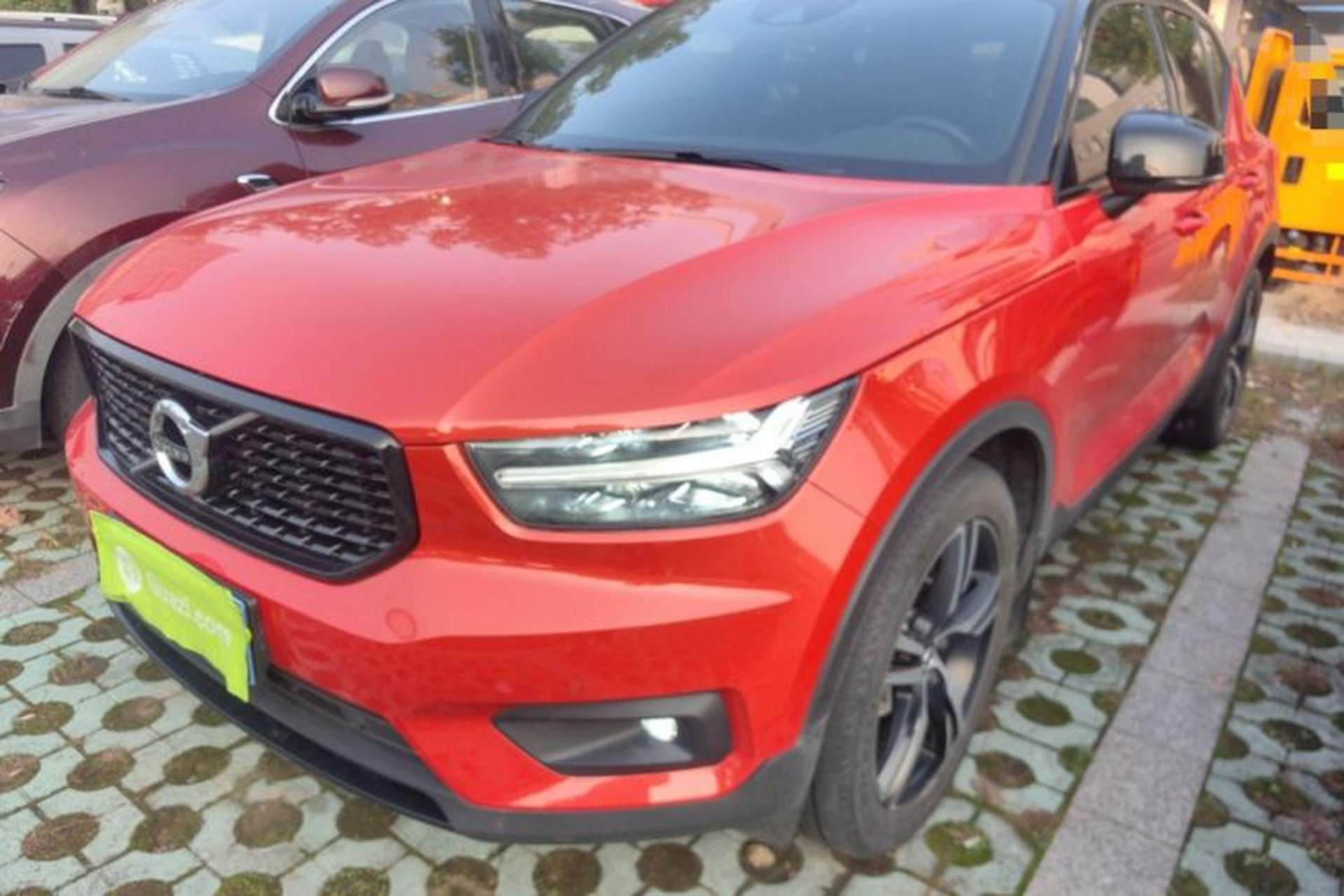 Used Volvo XC40 2021 T4 Four-Wheel Drive Smart & Sporty Edition Front Left 45 Deg