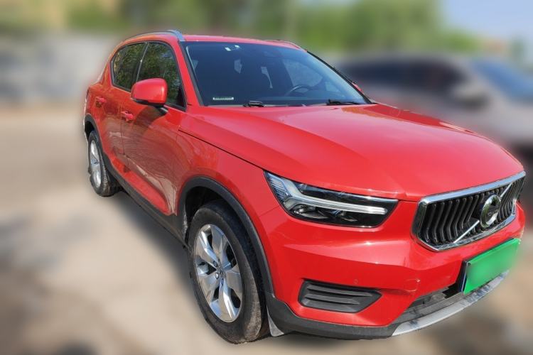 Used Volvo XC40 2021 T3 Smart & Stylish Edition Front Right 45 Deg