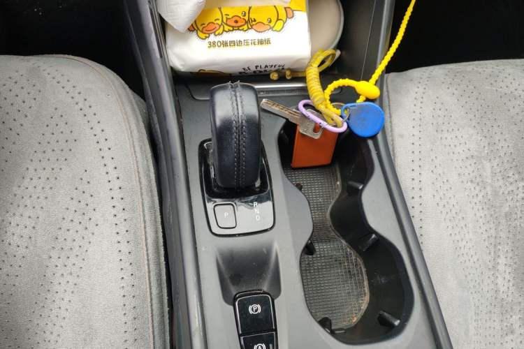 Used Volvo XC40 2021 T4 4x4 SmartDrive Fashion Edition Gear Lever