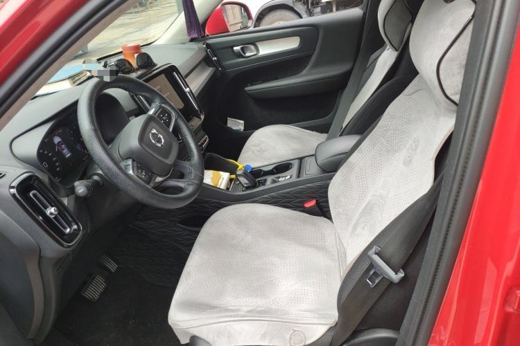 Used Volvo XC40 2021 T4 4x4 SmartDrive Fashion Edition Left Front Seat