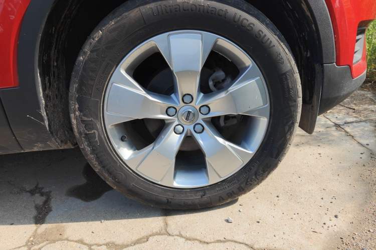 Used Volvo XC40 2021 T3 Smart & Stylish Edition Right Front Wheel Hub