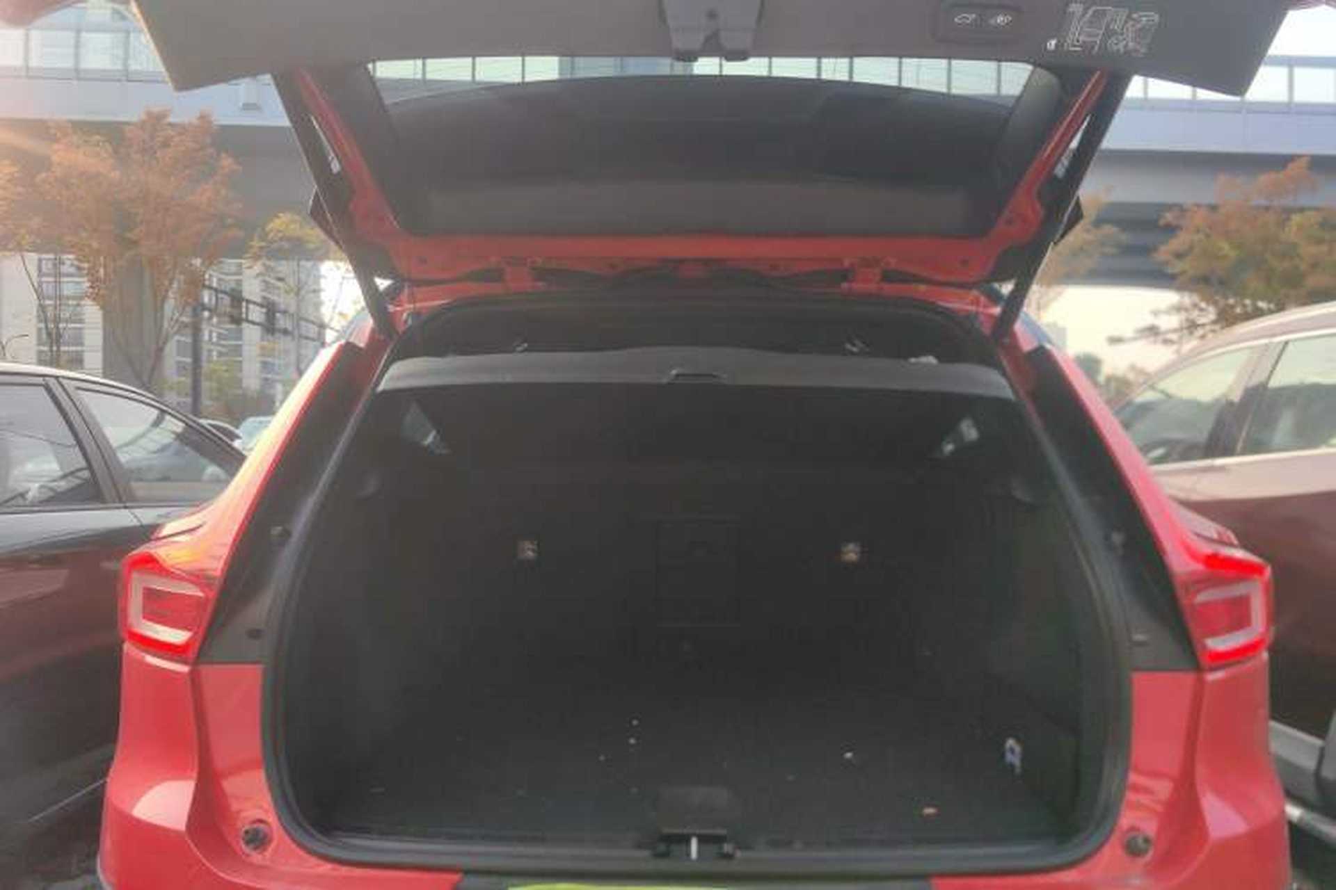 Used Volvo XC40 2021 T4 Four-Wheel Drive Smart & Sporty Edition Trunk