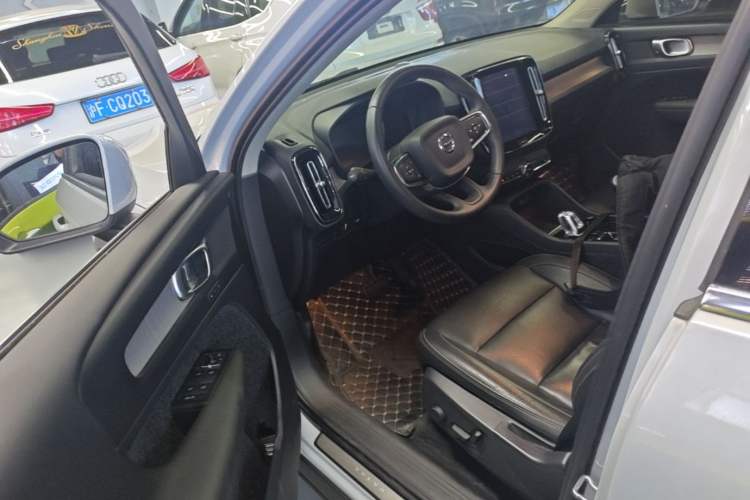Used Volvo XC40 2021 T4 Four-Wheel Drive Smart Luxury Edition Driver Seat